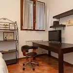 Mentana Flat, Centro Storico Quarto em Acomodações Particulares Ferrara