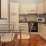 Privatunterkunft Mentana Flat, Centro Storico *