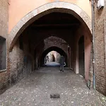 Mentana Flat, Centro Storico