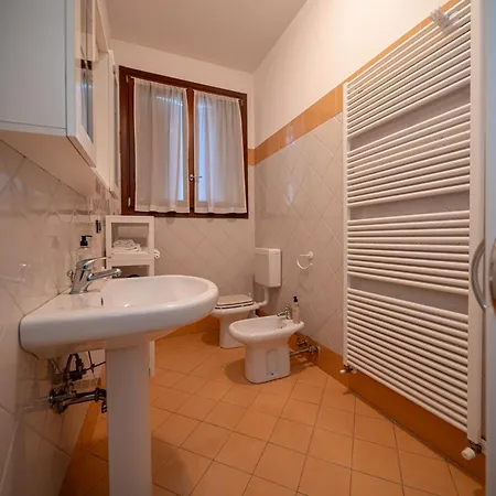 Δωμάτια σε οικογενειακή κατοικία Mentana Flat, Centro Storico