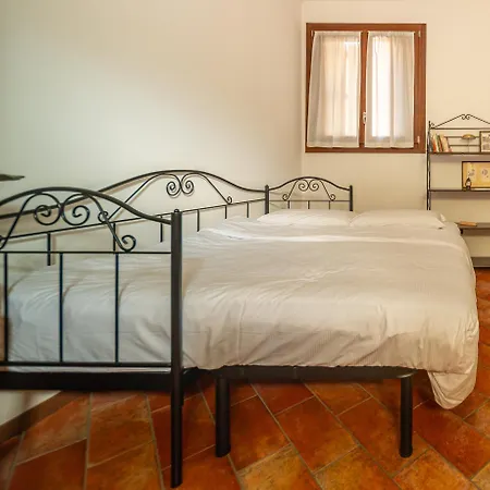 Mentana Flat, Centro Storico