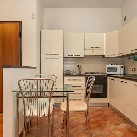 Mentana Flat, Centro Storico *