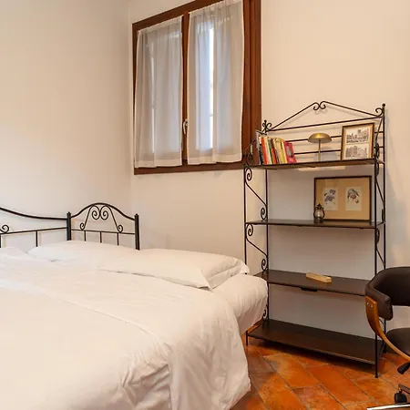 Mentana Flat, Centro Storico