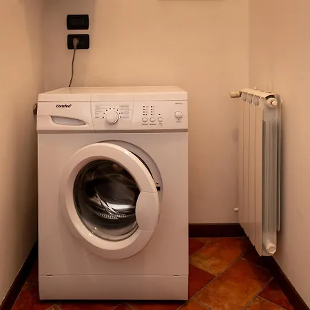 Mentana Flat, Centro Storico Δωμάτια σε οικογενειακή κατοικία Φεράρα