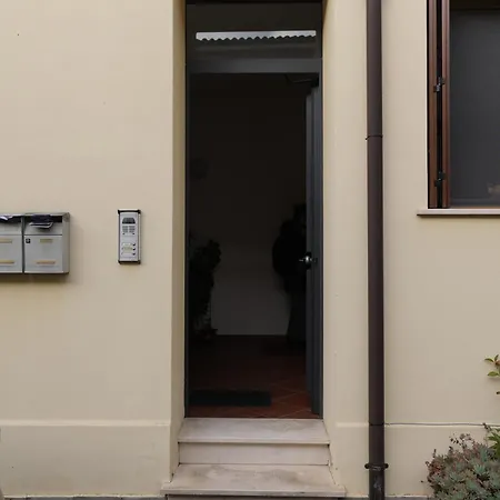 Mentana Flat, Centro Storico * Φεράρα