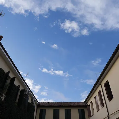 Privatunterkunft Mentana Flat, Centro Storico *