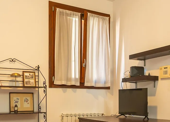 Mentana Flat, Centro Storico