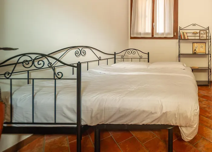 Mentana Flat, Centro Storico