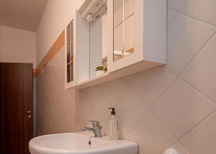 Mentana Flat, Centro Storico Privatunterkunft