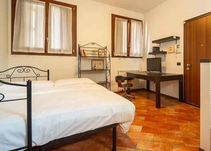 Mentana Flat, Centro Storico Privatunterkunft