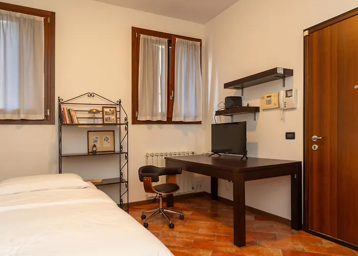 Mentana Flat, Centro Storico Privatunterkunft Ferrara